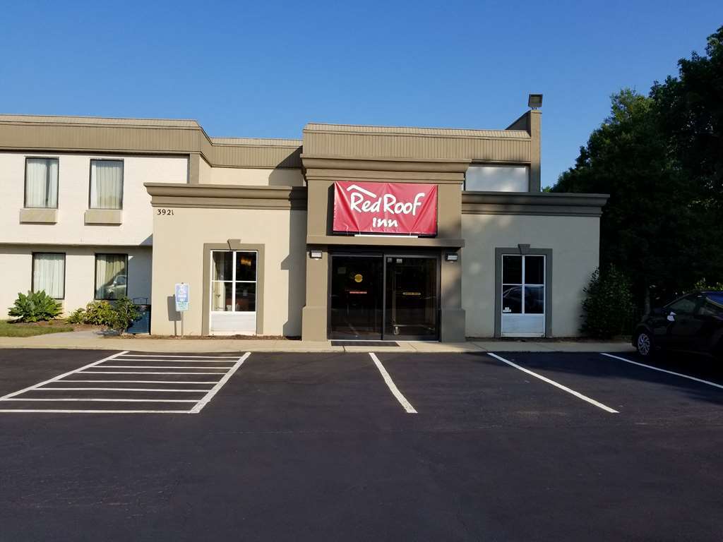 Red Roof Inn Raleigh North-Crabtree Mall-Lenovo Center Exterior photo