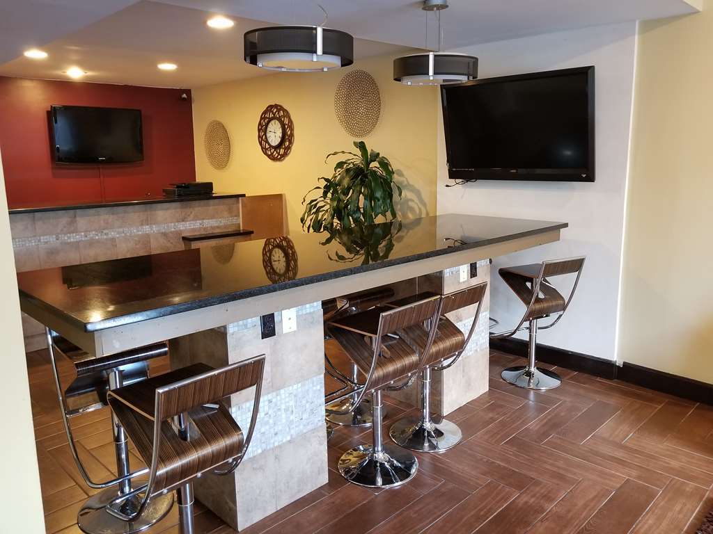 Red Roof Inn Raleigh North-Crabtree Mall-Lenovo Center Interior photo